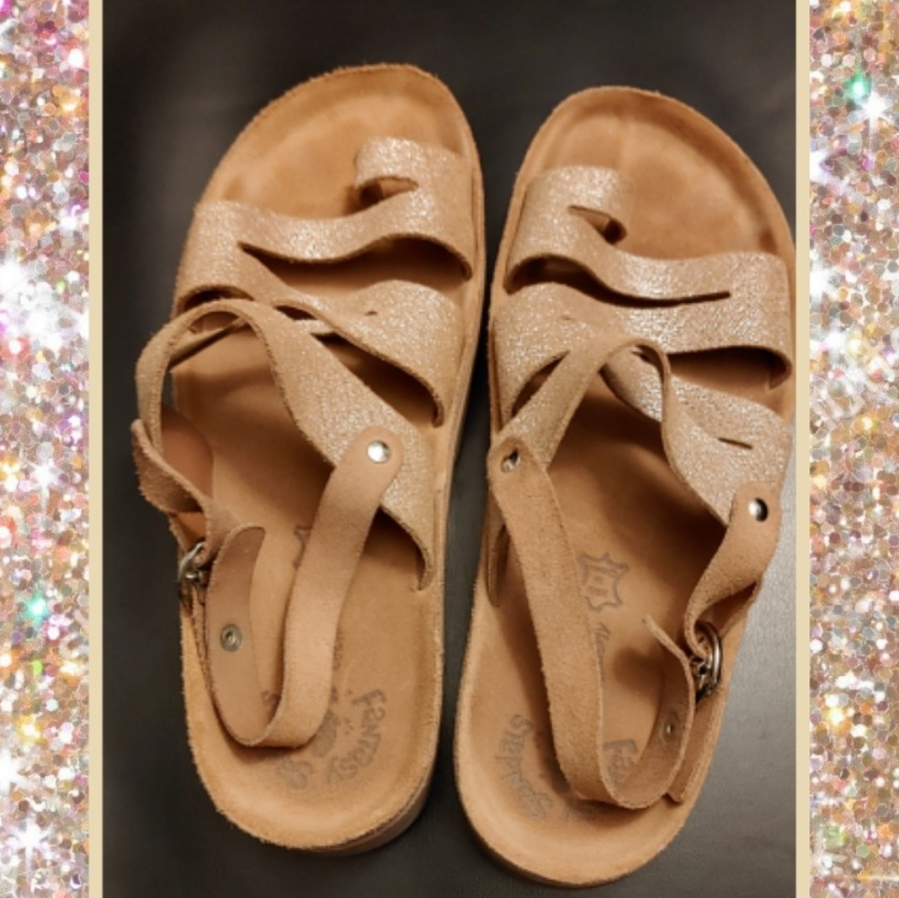 ✨✨FANTASY SANDALS " ROSA"✨✨ - Picture 4 of 11